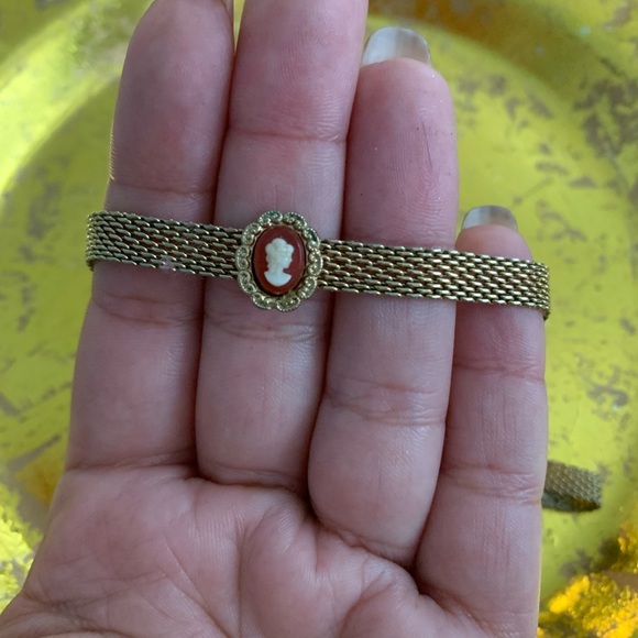 Cameo mesh choker - Picture 2 of 6